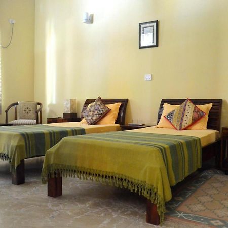 Hôtel Ganga Vatika Ayurveda Bhavan à Rishīkesh Extérieur photo