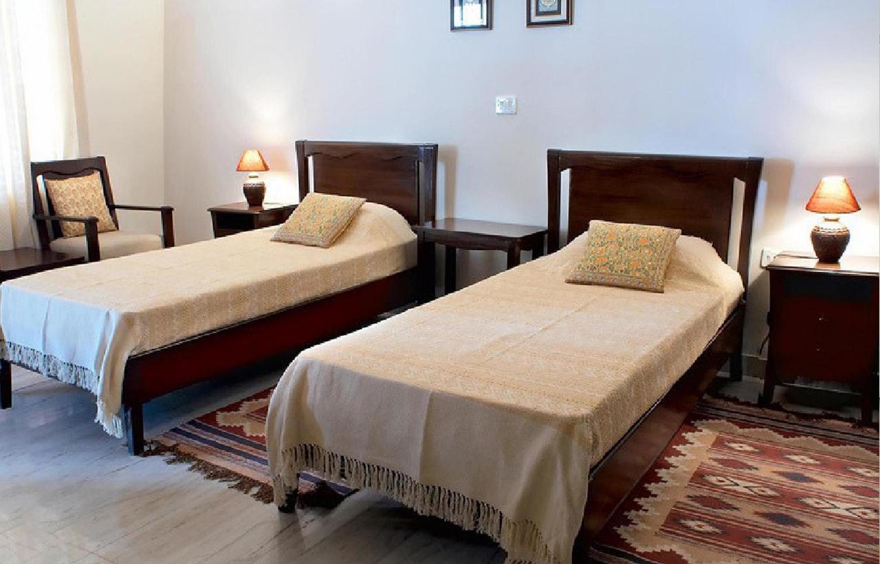 Hôtel Ganga Vatika Ayurveda Bhavan à Rishīkesh Extérieur photo