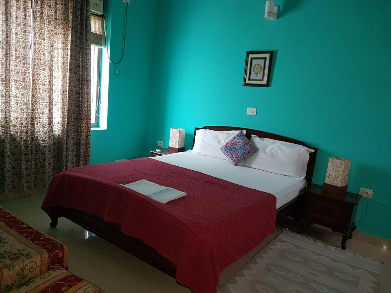 Hôtel Ganga Vatika Ayurveda Bhavan à Rishīkesh Extérieur photo