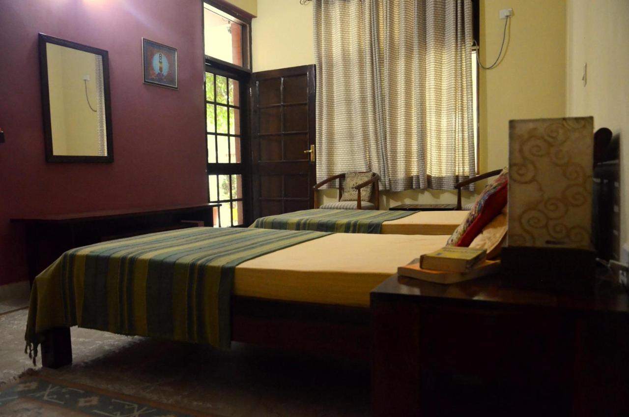 Hôtel Ganga Vatika Ayurveda Bhavan à Rishīkesh Extérieur photo