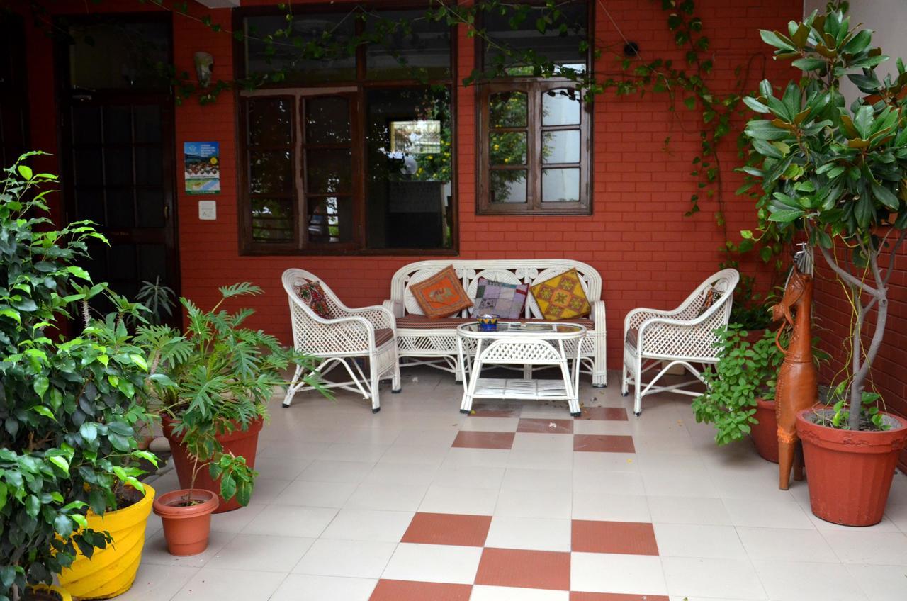 Hôtel Ganga Vatika Ayurveda Bhavan à Rishīkesh Extérieur photo