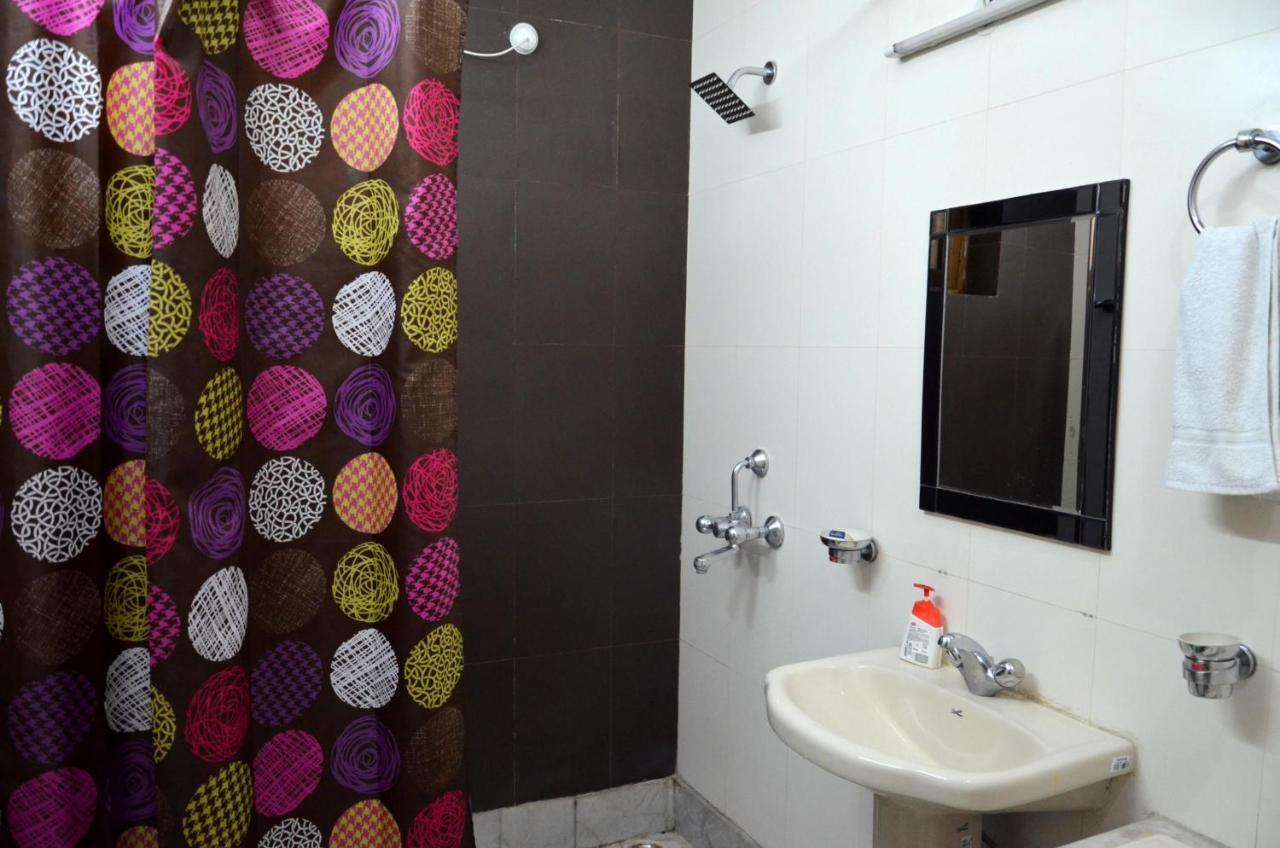 Hôtel Ganga Vatika Ayurveda Bhavan à Rishīkesh Extérieur photo